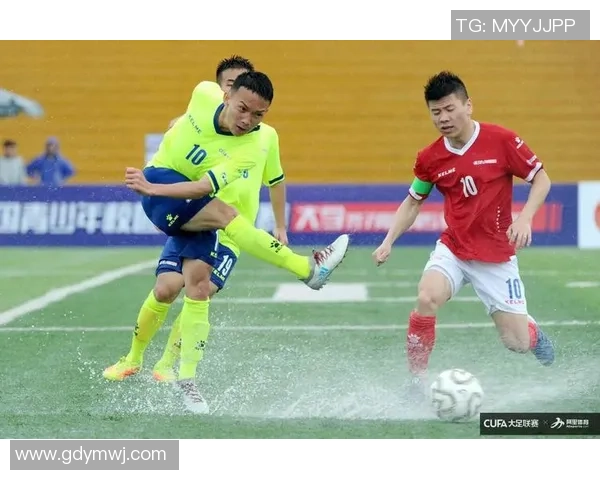 武汉足球队展现出色团队协作能力助力联赛表现分析与点评 武汉足球队展现出色团队协作能力助力联赛表现分析与点评