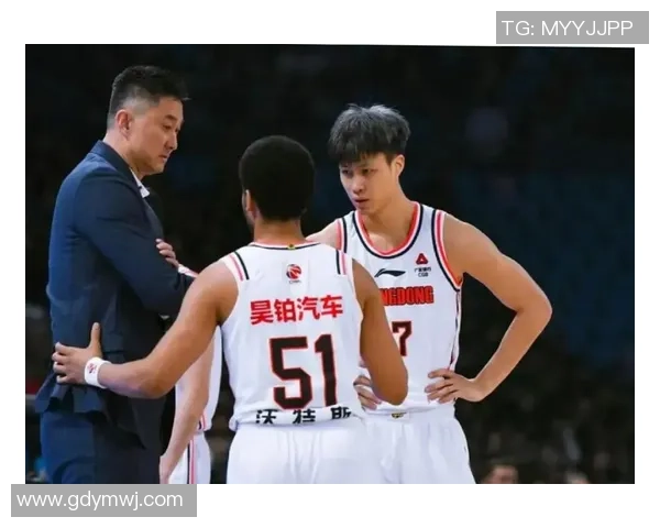 深圳篮球队战术解析与创新思路探讨聚焦球队未来发展方向 深圳篮球队战术解析与创新思路探讨聚焦球队未来发展方向