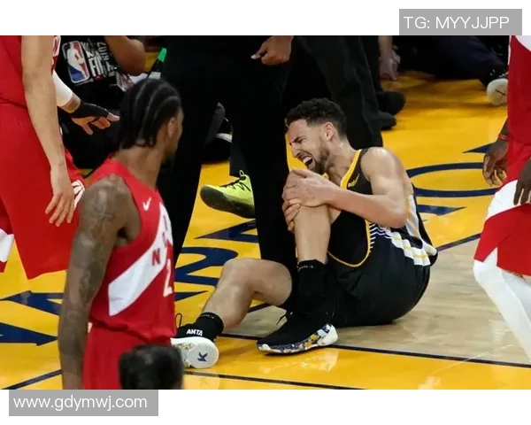 足球明星跟腱断裂最新消息分析及康复进展对职业生涯的影响 足球明星跟腱断裂最新消息分析及康复进展对职业生涯的影响